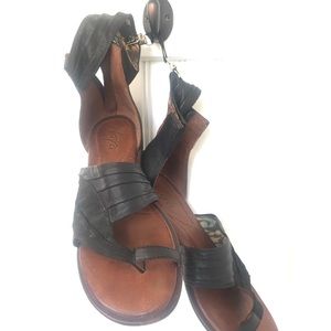 Black leather sandal